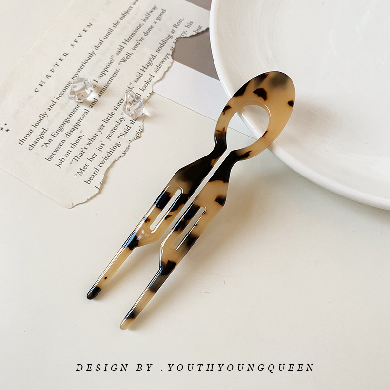 U-alakú hajtű geometriai stílussal | Anyag: acetát lemez; Stílus: Koreai; Gyártási szám: FZ26; Licenszelhető magáncímke: Igen