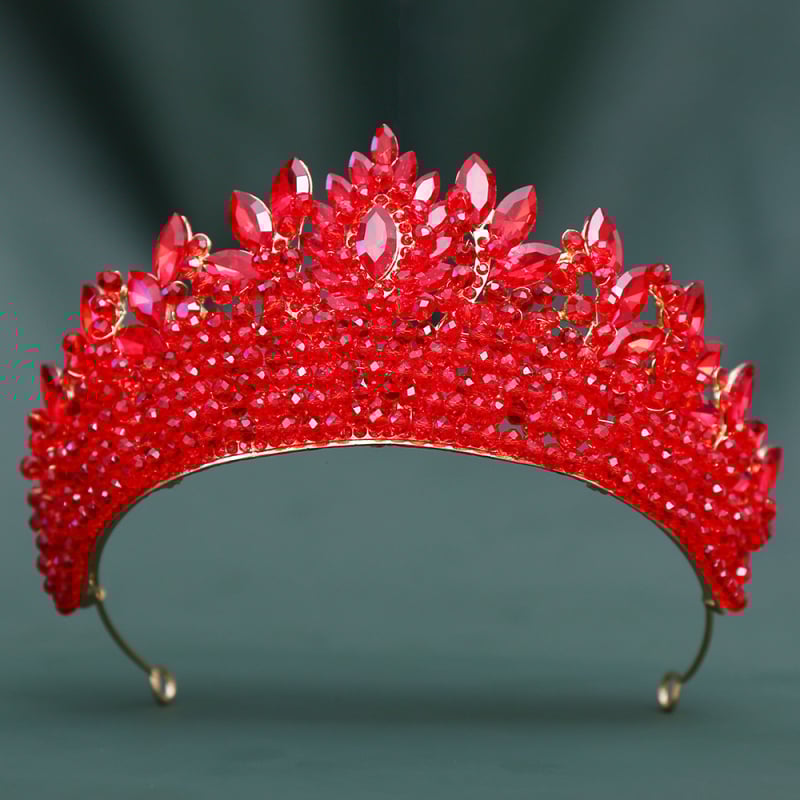 Булчинска корона - ръчно изработена корона от сплав със кристали (Материал: Сплав; Форма: Корона; Категория: Аксесоари за глава; Обработка: Ръчна)