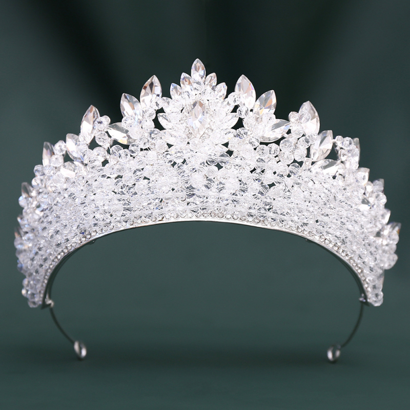 Булчинска корона - ръчно изработена корона от сплав със кристали (Материал: Сплав; Форма: Корона; Категория: Аксесоари за глава; Обработка: Ръчна)