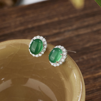 Set nakita od S925 sterling srebra s ledenim chalcedonom u privjesku — naušnice, ogrlica i prsten; lanac s kuglicama; cvjetni motiv; nacionalni trend