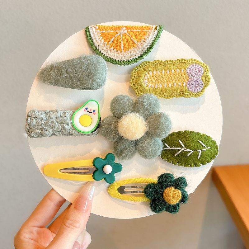 Laste karva klips lilledega — joonislik stiil, käsitöö, 3–10-aastastele