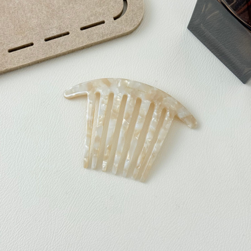 Χτένα μαλλιών από ακέτα για γυναίκες — μη ολισθαίνουσα, απλός unisex σχεδιασμός (Υλικό: οξικό οξύ; Στυλ: απλό, unisex; Τεχνική επεξεργασίας: έγχυση καυσίμου; Προσαρμογή: Ναι; Κωδικός: IB24)