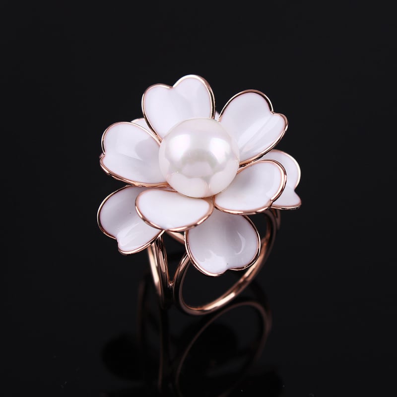 Κούμπωμα για φουλάρι από μετάξι με τρία δαχτυλίδια σε σχήμα Καμέλια, με μαργαριάρια ενσωματωμένα, χαλκός, ιαπωνο-κορεατικό στυλ