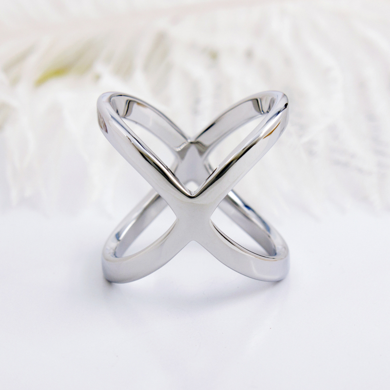 Γυναικεία αγκράφα από χαλκό σε X-σχήμα για σάλι με επίχρυση επικάλυψη και χρυσές ενθέσεις