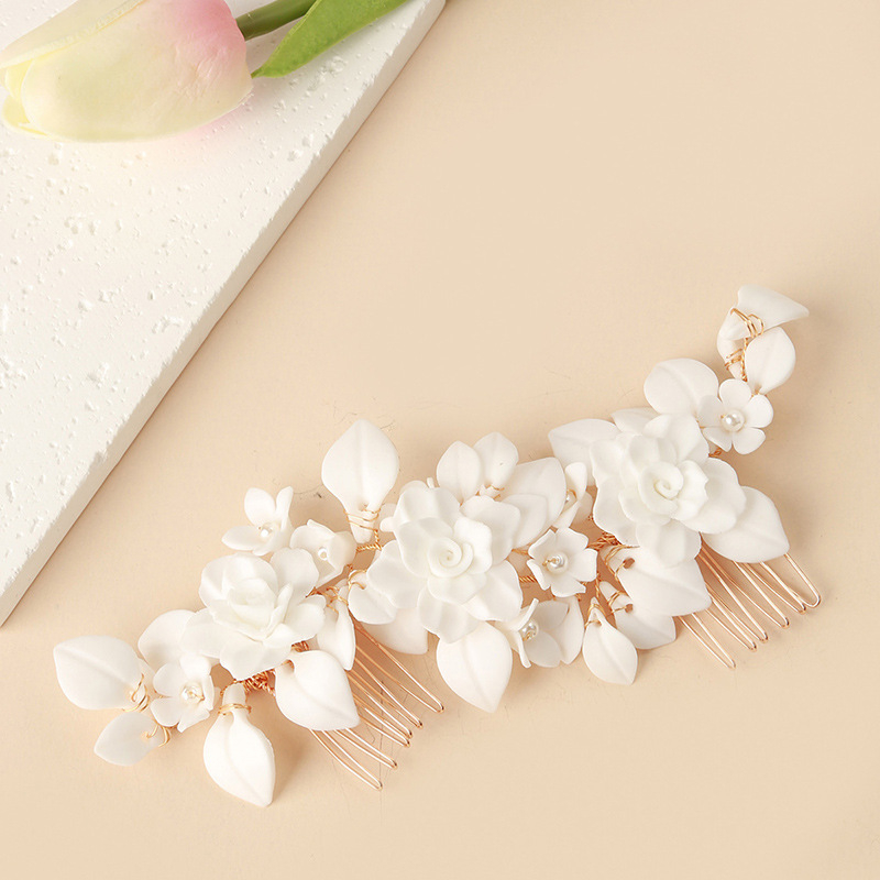 Керамична цветна корона за булки с листен дизайн, ръчна изработка, бели кристали