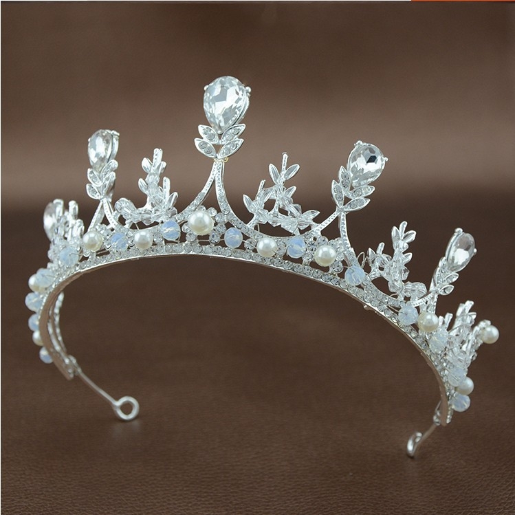 Koreai stílusú menyasszonyi fejfedő – kézzel készített gyöngyös korona tiara, ötvözet, elektroplátolt