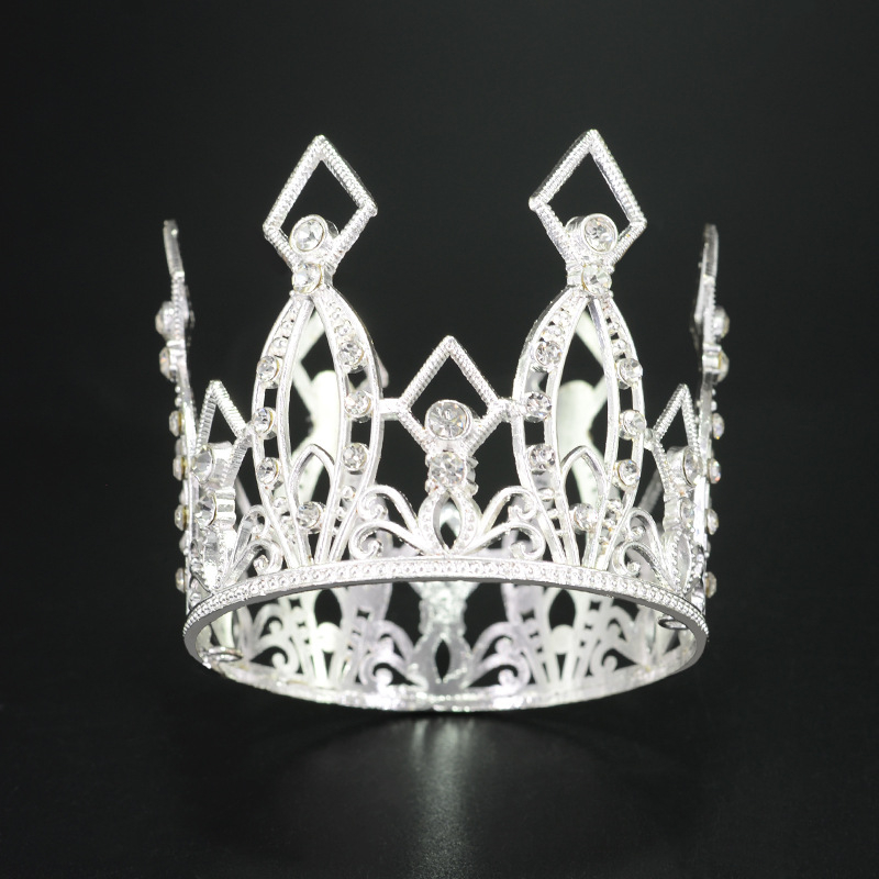 Elektroplaaditud alumiiniumisulamist kroon lastele valgete rhinestoneidega