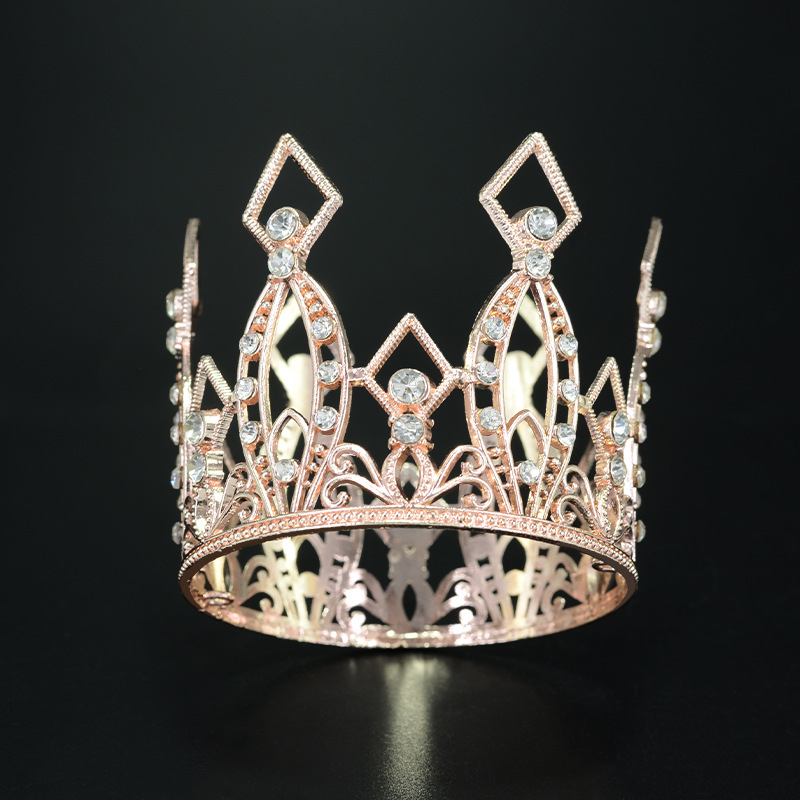 Elektroplaaditud alumiiniumisulamist kroon lastele valgete rhinestoneidega