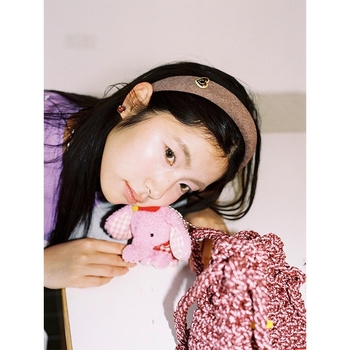 Peavõru polüestri kiududest, käsitöö, roostevabast terasest sisseõmblus, looduslik stiil, suvi 2025