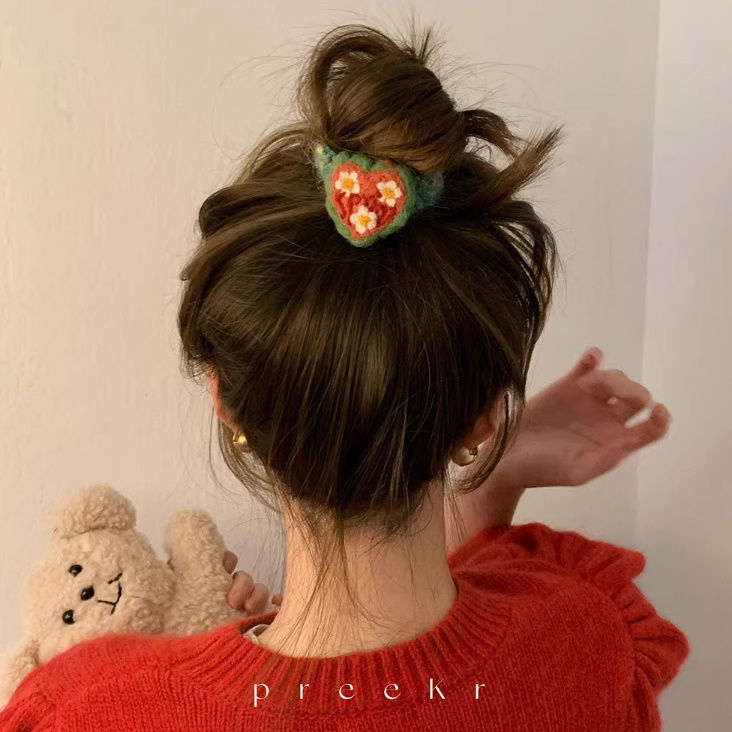 villase feltist juuksekumm, käsitöö; karjaste stiil; kõrge elastsus; kevad 2025 juukse aksessuaar