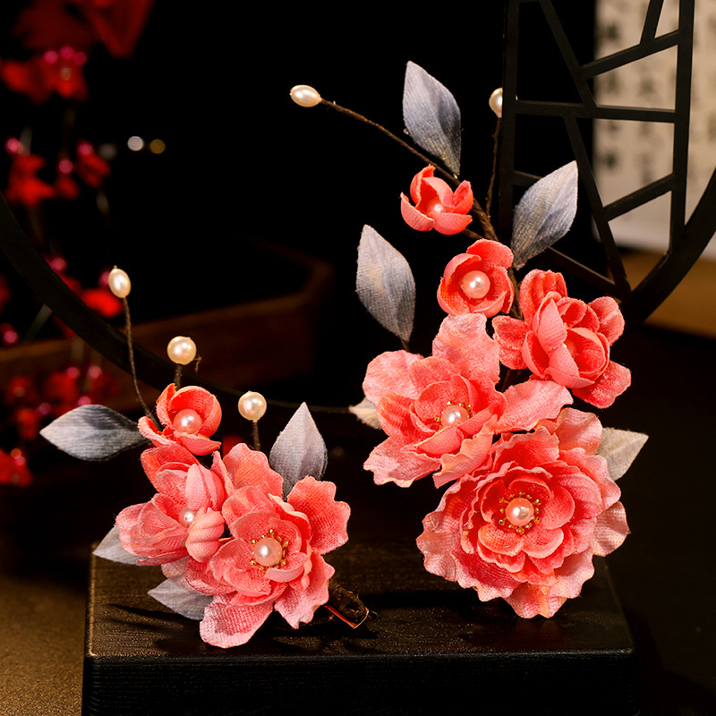 Juukseklips, antiikne stiil; Tekstiilkunst; Tootenumber T0935; Käsitöö; Tsinkide liit