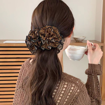 Banaanikujuline juukseklips leopardi mustriga, käsitöö, tekstiil, naistele