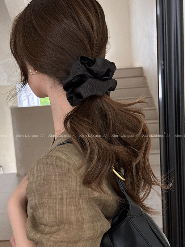 Tekstiiljuuksekumm, punutud, minimalistlik stiil, kõrge elastus