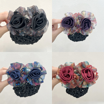 Šilko rožių plaukų segtukas – vintage stiliaus, rankų darbas, gėlių dizainas, pavasaris 2025