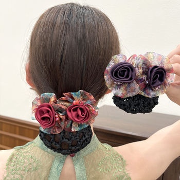 Šilko rožių plaukų segtukas – vintage stiliaus, rankų darbas, gėlių dizainas, pavasaris 2025