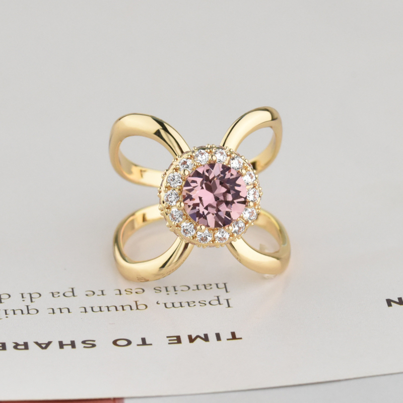 Spona na šál zo saténu s X-prstenom a mašličkou – zliatina, zirkónová vsadba, elektroplatina, dámsky módny doplnok, Scarecrow Jewelry