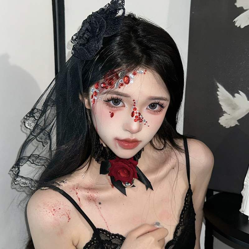 Juukse aksessuaar - gooti pitsiline voil lillede detailidega, kangasmaterjal, käsitöö, külgnupp, naistele