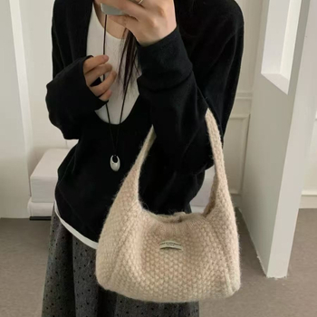 Geantă tote tricotată pentru femei – lucrată manual, lână, stil coreean, formă florală, colecție iarnă 2025