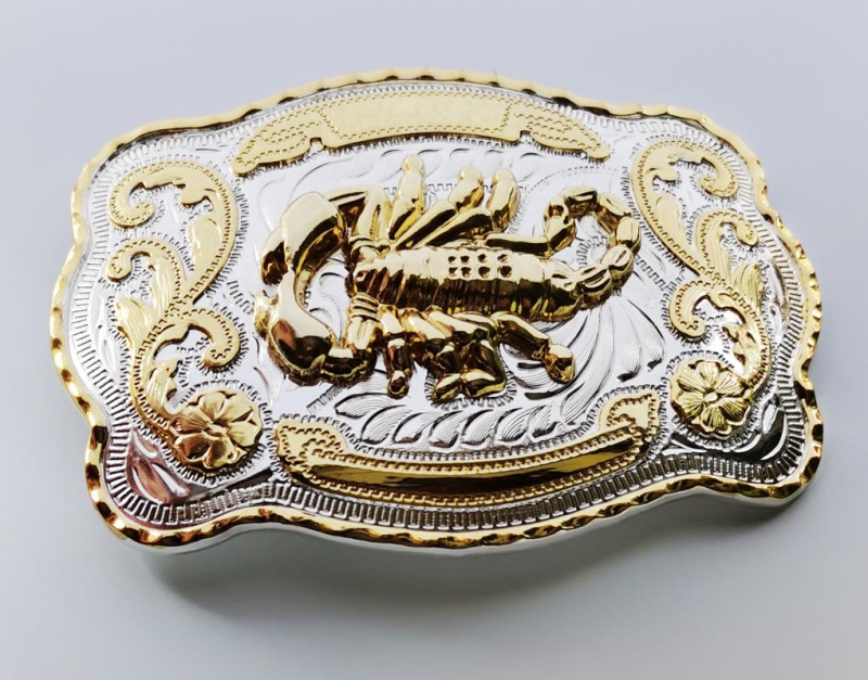 Pegazuszos övcsat, cinkötvözet, sima csat, minden évszakban használható, 2020 nyári kiadás