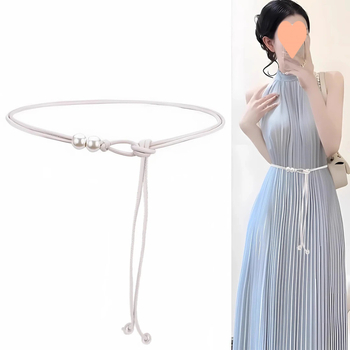 Deréköv gyöngyökkel – vékony öv (<2 cm), ruhákhoz és pulóverekhez, édes stílus, kézzel készített gyöngyök, 2025 tavasz