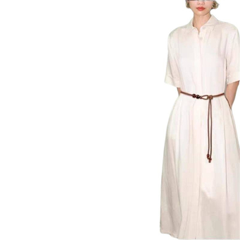 Deréköv gyöngyökkel – vékony öv (<2 cm), ruhákhoz és pulóverekhez, édes stílus, kézzel készített gyöngyök, 2025 tavasz