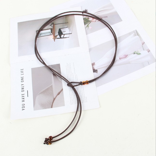 Deréköv gyöngyökkel – vékony öv (<2 cm), ruhákhoz és pulóverekhez, édes stílus, kézzel készített gyöngyök, 2025 tavasz