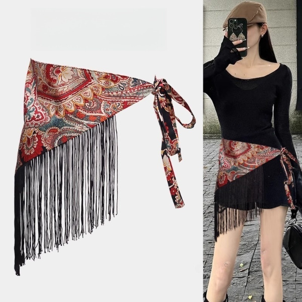 Etno-stílusú pamut deréköv rózsa mintával és bojtokkal, hossza 135 cm