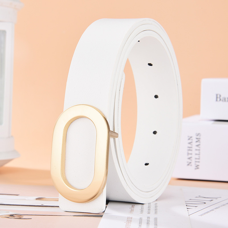 Imitált bőrből készült öv ovális csattal, sima zárás, szélesség 2–4 cm, elliptikus csattal, ruhákhoz és farmerekhez