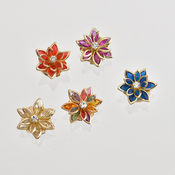 Γυναικεία μανικετόκουμπα με ανθοφόρο μοτίβο, φινίρισμα με διαμαντοποίηση, κρύσταλλα, κράμα