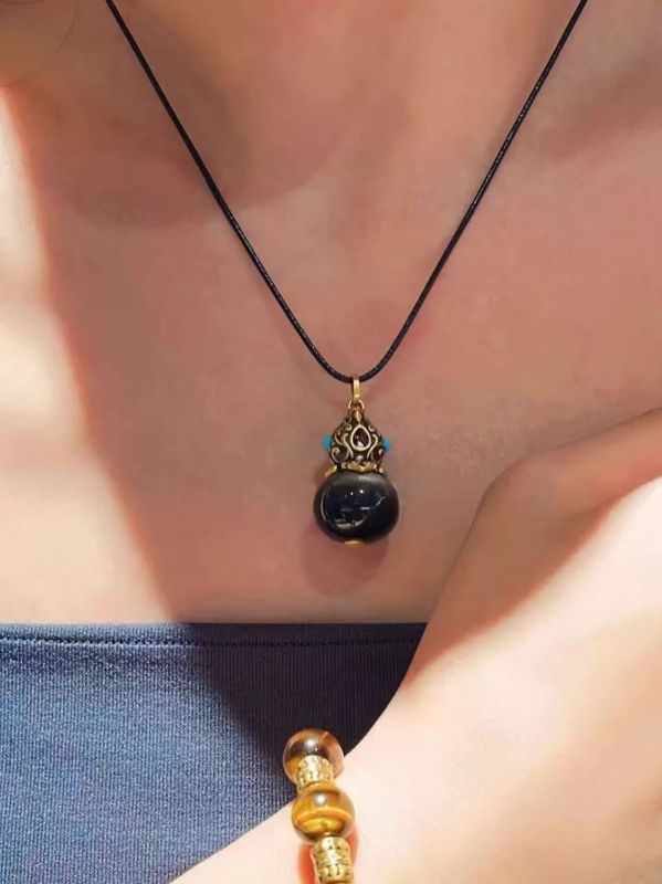 Bakrena ogrlica s vintage privjeskom u obliku gourda, lanac tipa Chopard, unisex, 30° retro dizajn, srednjovjekovni retro stil, izdanje jesen 2025