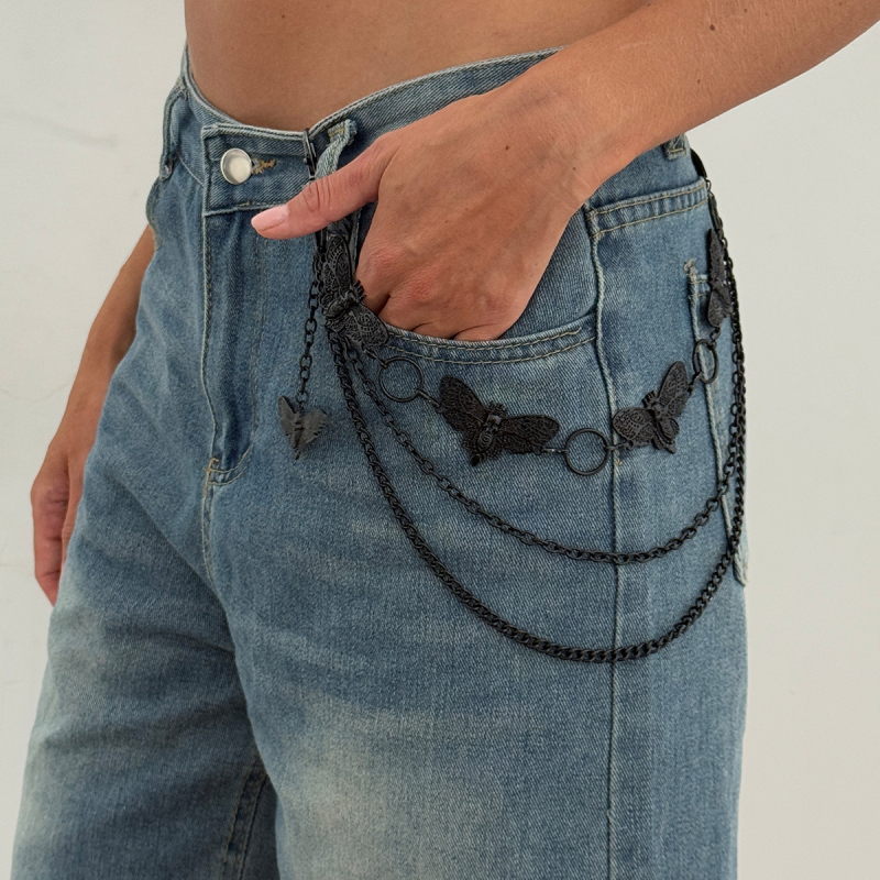 Lanac za bokove s privjeskom moljca, metal, duljina ispod 60 cm, jedna petlja, sladak i tamni stil