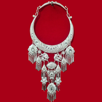 Etnička višeslojna ogrlica s resicama, od legure, običan lanac, privjesak s kristalima, težina 0,25 kg