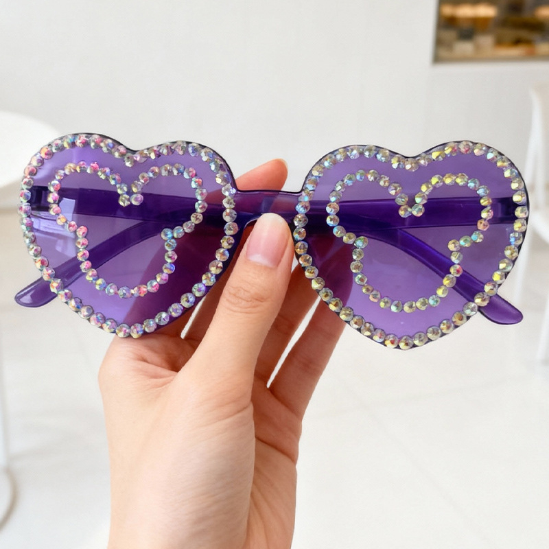 Saulesbrilles ar dimantu inkrustācijām, bezrāmju, unisex, modelis Love 001