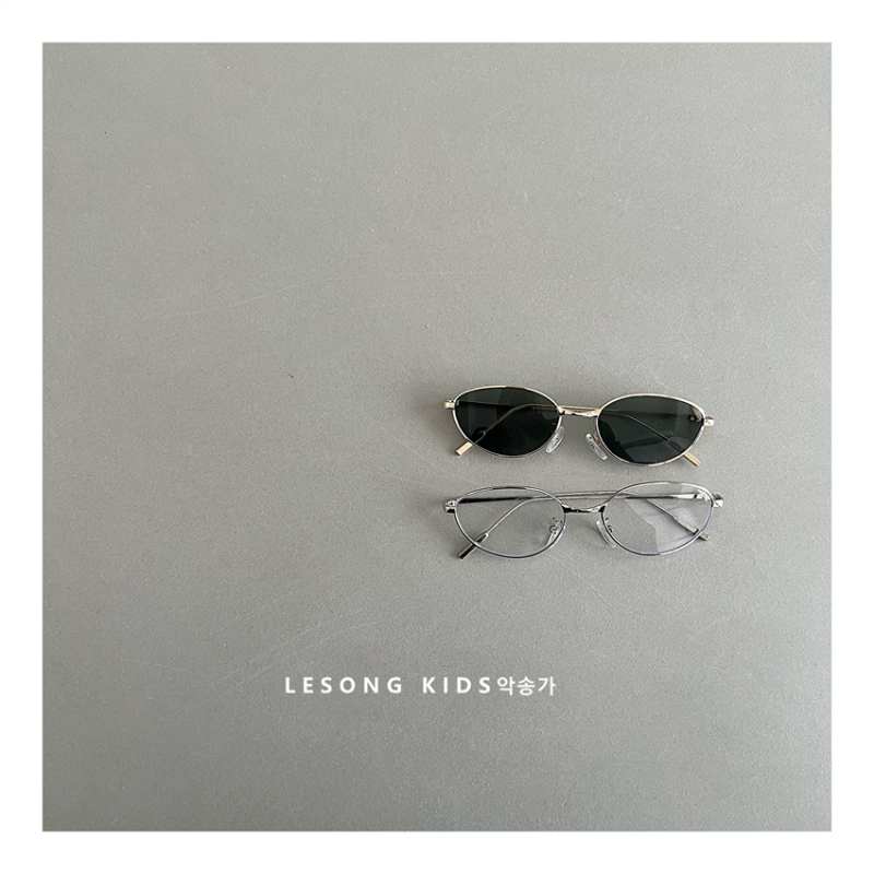 Dječje sunčane naočale s korejskim stilom za putovanja, UV380, puni okvir, plastične leće, kvadratni okvir, proljetno izdanje 2025