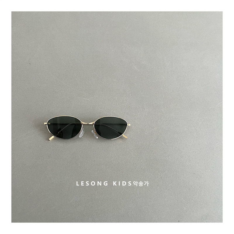 Dječje sunčane naočale s korejskim stilom za putovanja, UV380, puni okvir, plastične leće, kvadratni okvir, proljetno izdanje 2025