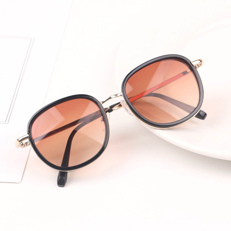 Dječje sunčane naočale, zaobljeni okvir, okvir PC+metal, leće PC, bez polarizacije, Model Aa510, VLT 80%