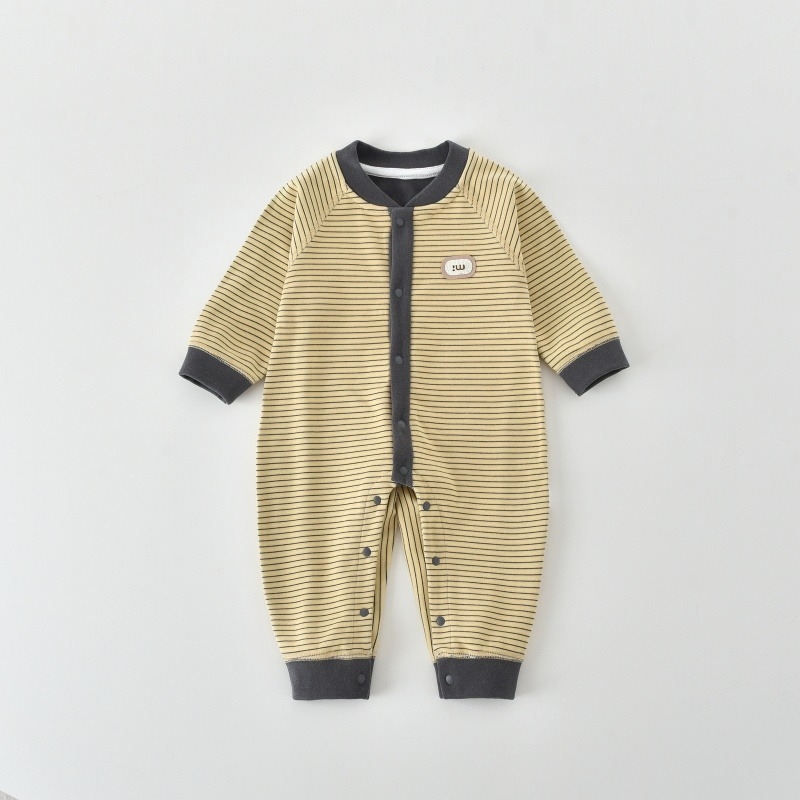 Babák számára alapréteg overál hosszú ujjú, varratszegény kialakítás, 95% poliészter + 5% elasztán, uniszex (0–12 hónap), elülső gombos zárás, vékony anyag, tavasz–ősz–tél
