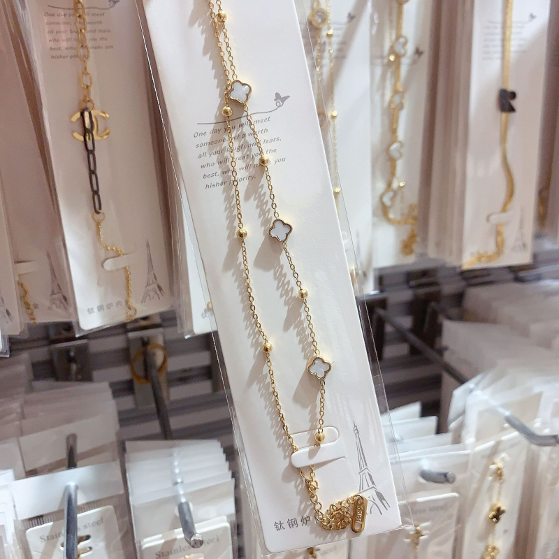 Гривна от титаниева стомана с мотив четирилистна детелина, Seiko обработка, марка Light Dust, дамска модна бижутерия