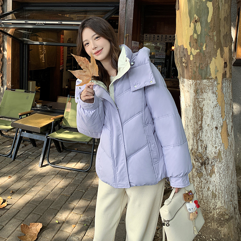 Дамско памучно палто с пухово пълнеж, полиестер 80–90% от основната тъкан, средна дължина, качулка