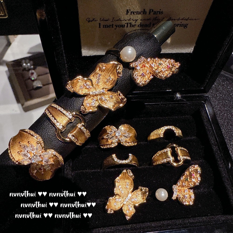 Prsten s lotusovim cvijetom od cirkonija, francuski retro stil