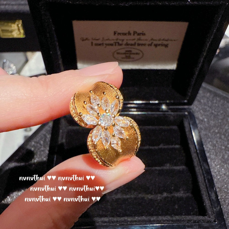 Prsten s lotusovim cvijetom od cirkonija, francuski retro stil