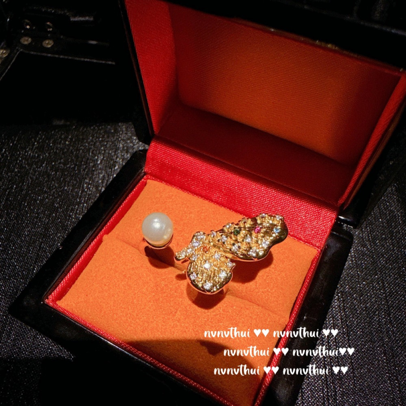 Prsten s lotusovim cvijetom od cirkonija, francuski retro stil