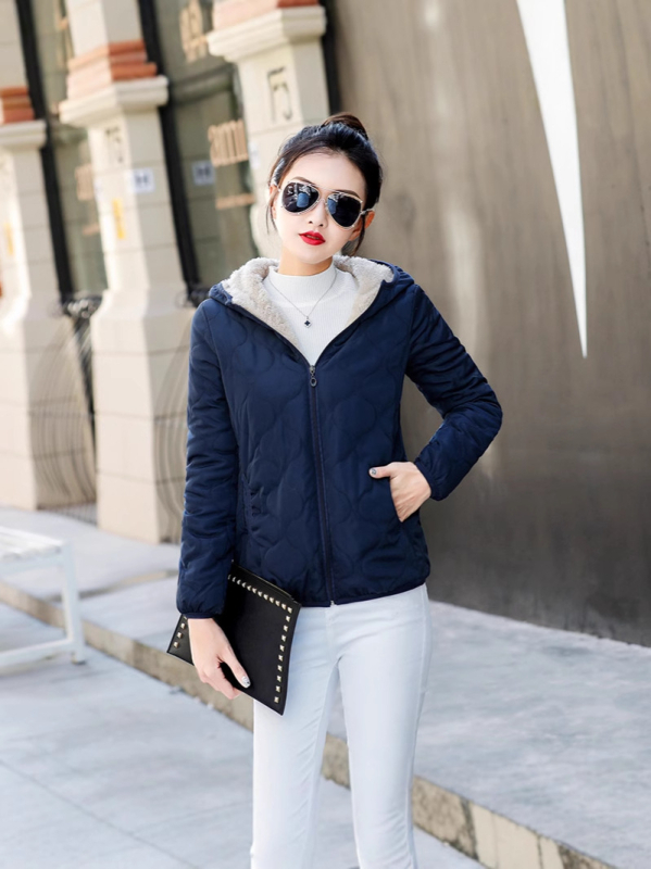 Дамско палто с качулка, подплатено полиестер, средна дължина, цип за закопчаване, редовна кройка