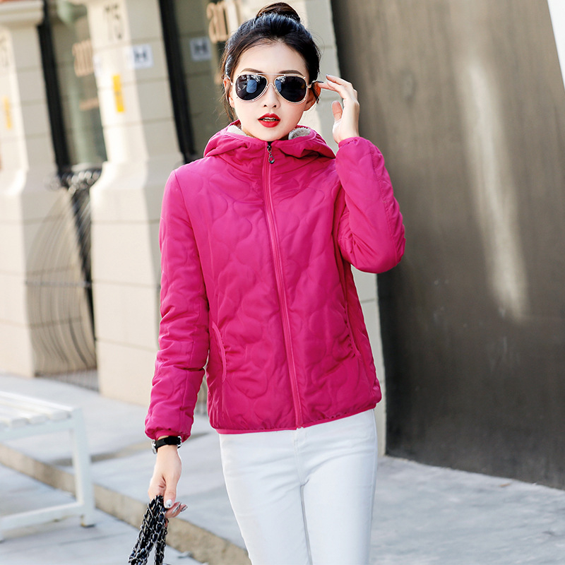 Дамско палто с качулка, подплатено полиестер, средна дължина, цип за закопчаване, редовна кройка