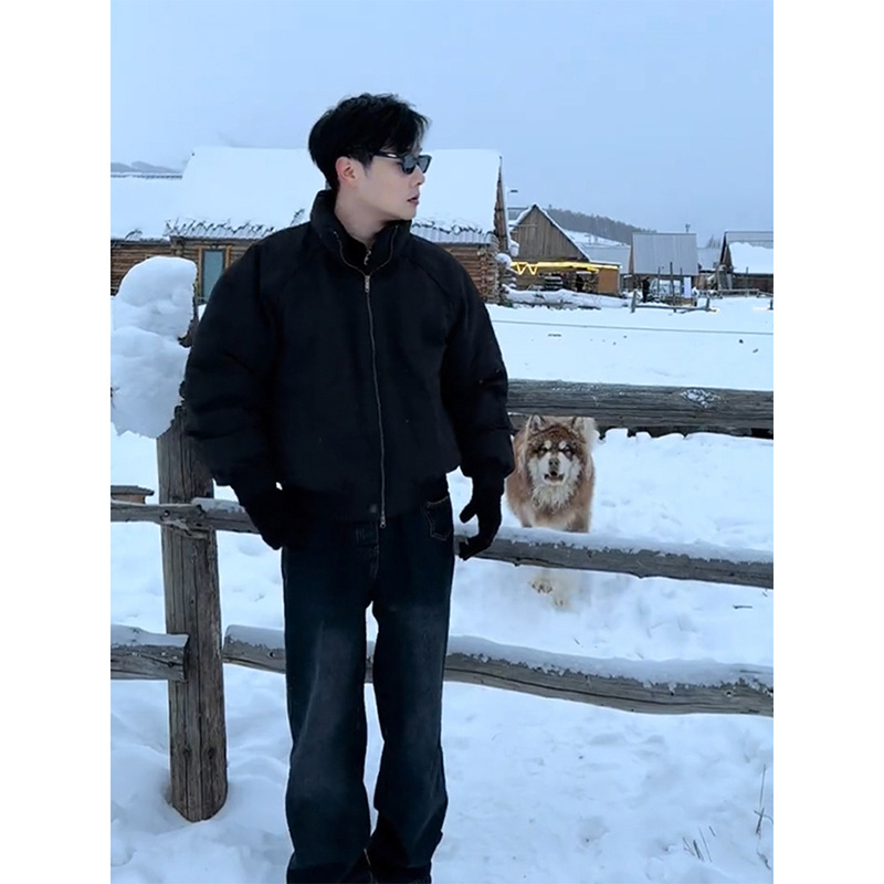 Мъжко късо памучно подплатено яке с качулка, яка-стойка, цип, пълнеж от копринено влакно