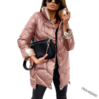 Памучно-пухено палто с дълги ръкави, свободна кройка, цип за закопчаване, пълнеж полиестер-памук, основна материя полиестерни влакна