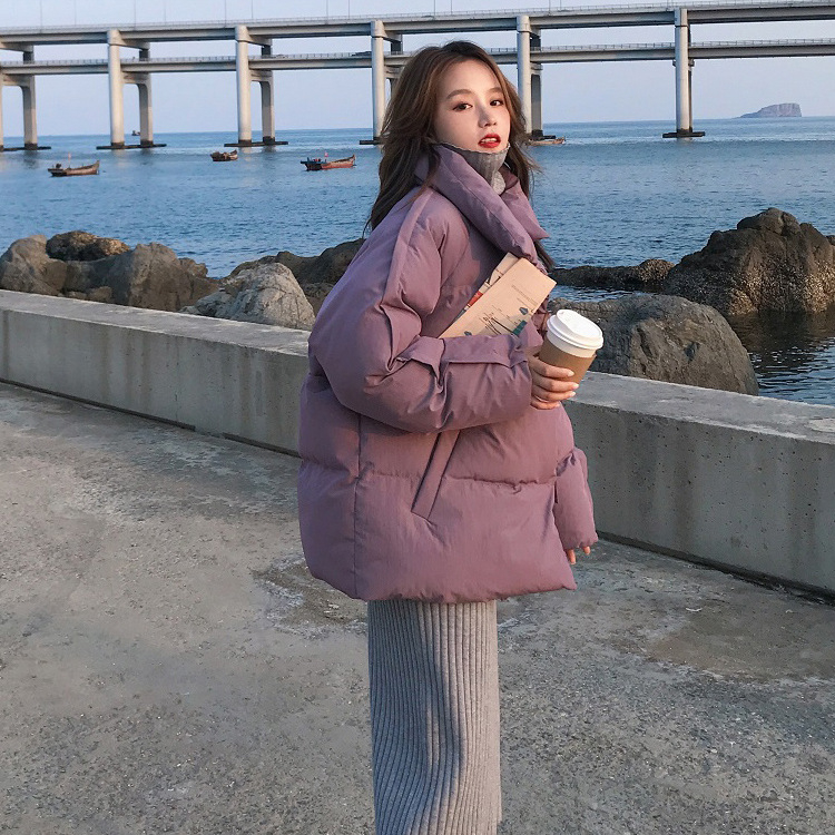Женско памучно-пълнено палто, свободен силует, стойка яка, дълги ръкави, къс модел, едноцветно, полиестерна външна тъкан, памучна пълнеж, зима 2023