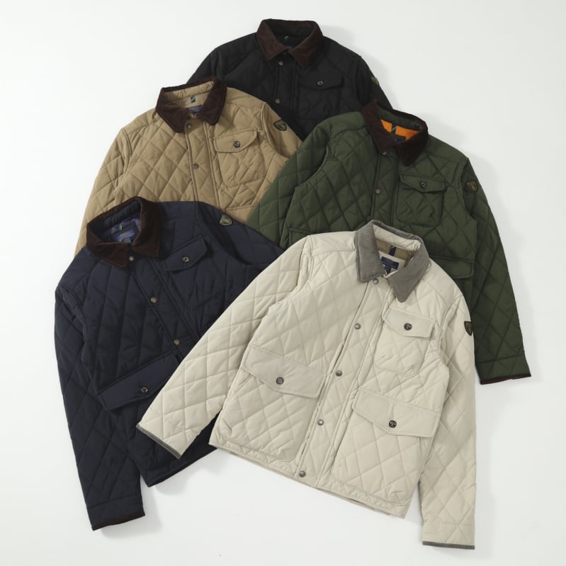 Свободна кройка квилирано памучно яке с лацкан, еднобортно закопчаване, пълнеж от памук, полиестерен външен плат и подплата