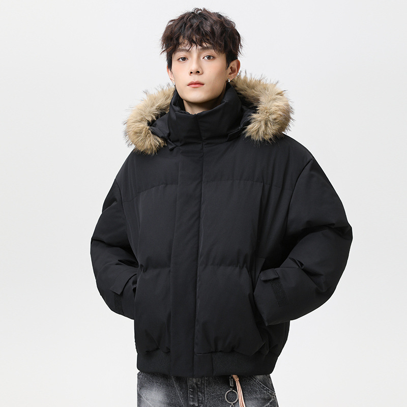 парка с пухена яка и качулка, цип, дебел полиестер пълнеж, джобове с триизмерни апликации