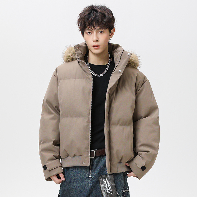 парка с пухена яка и качулка, цип, дебел полиестер пълнеж, джобове с триизмерни апликации